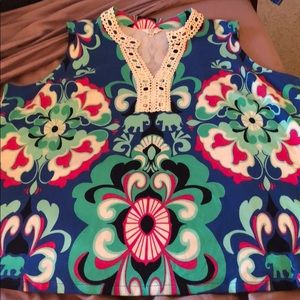 Crown and ivy tank top